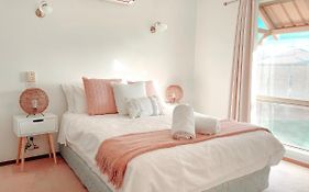 Carnarvon 3Br & 2Ba Holiday House